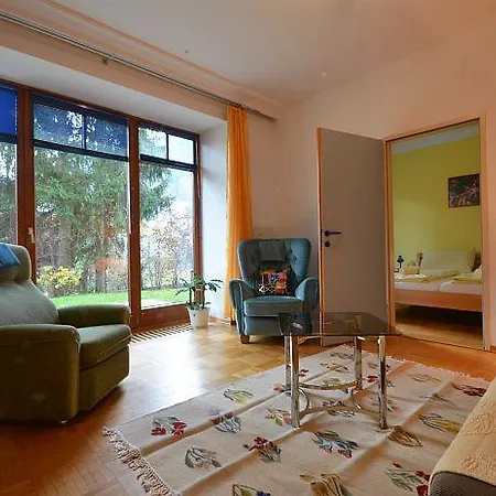 アパート Gartenapartment ツェル アム ゼー